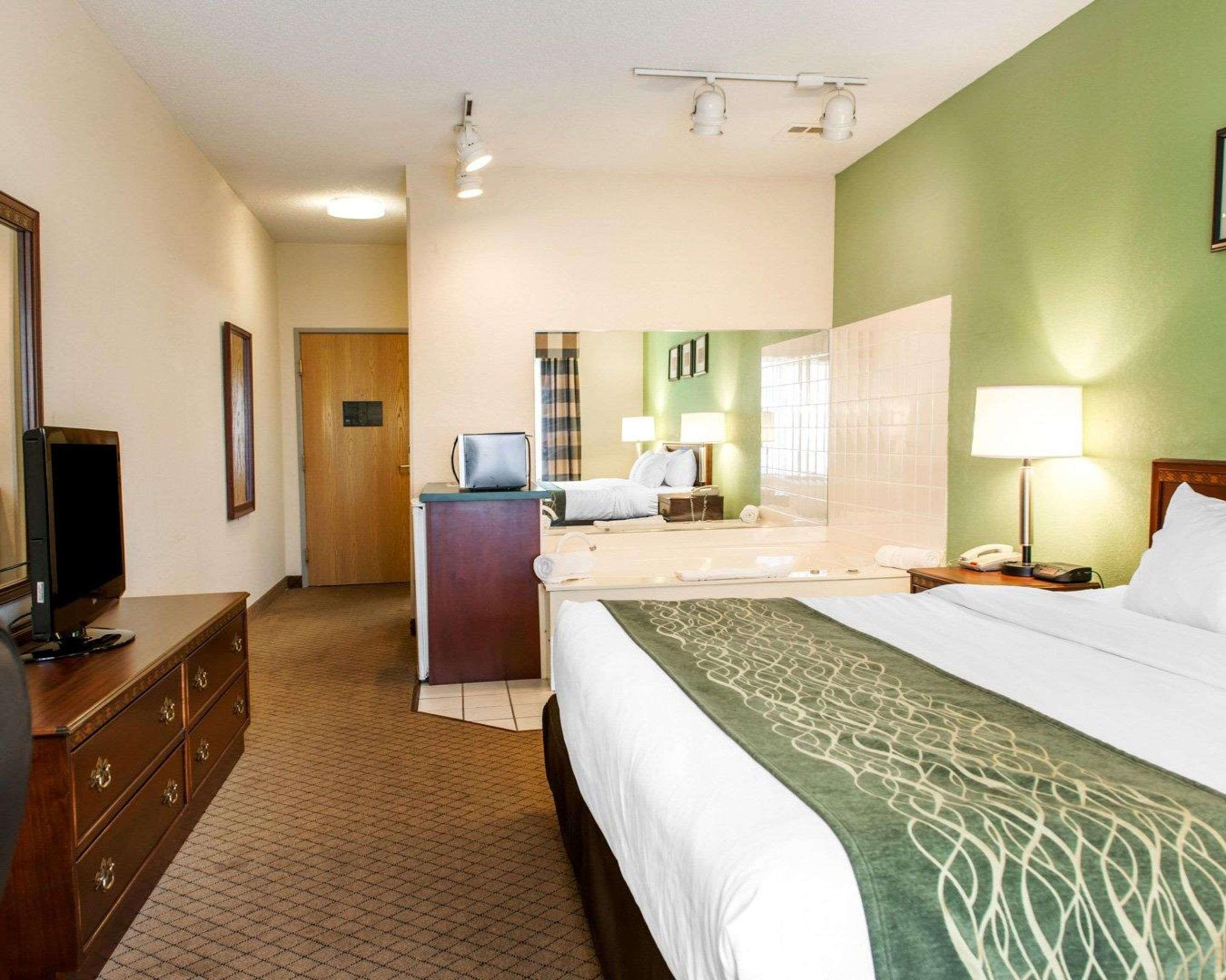 Comfort Inn Гошен Екстериор снимка