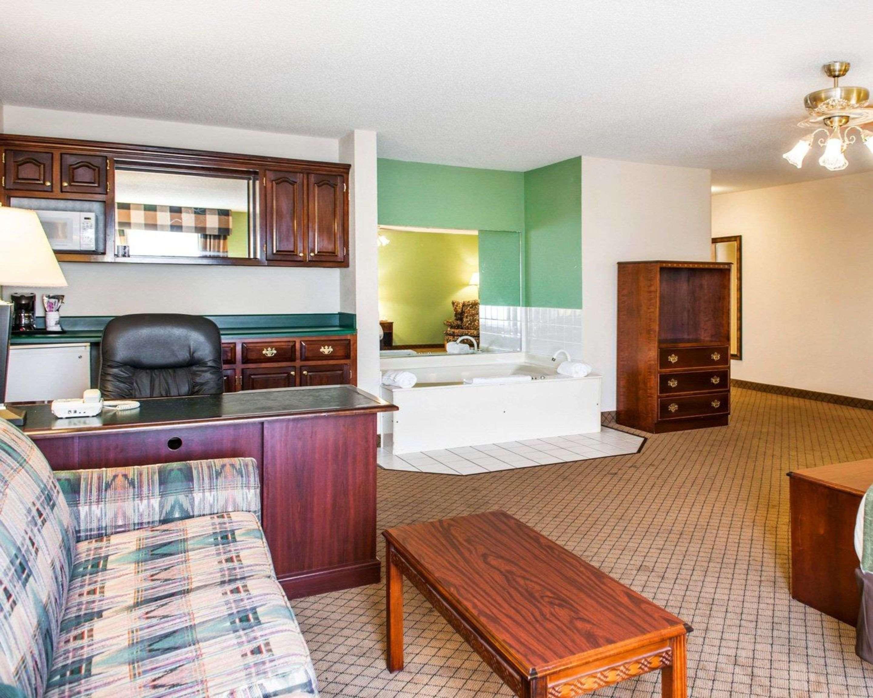 Comfort Inn Гошен Екстериор снимка