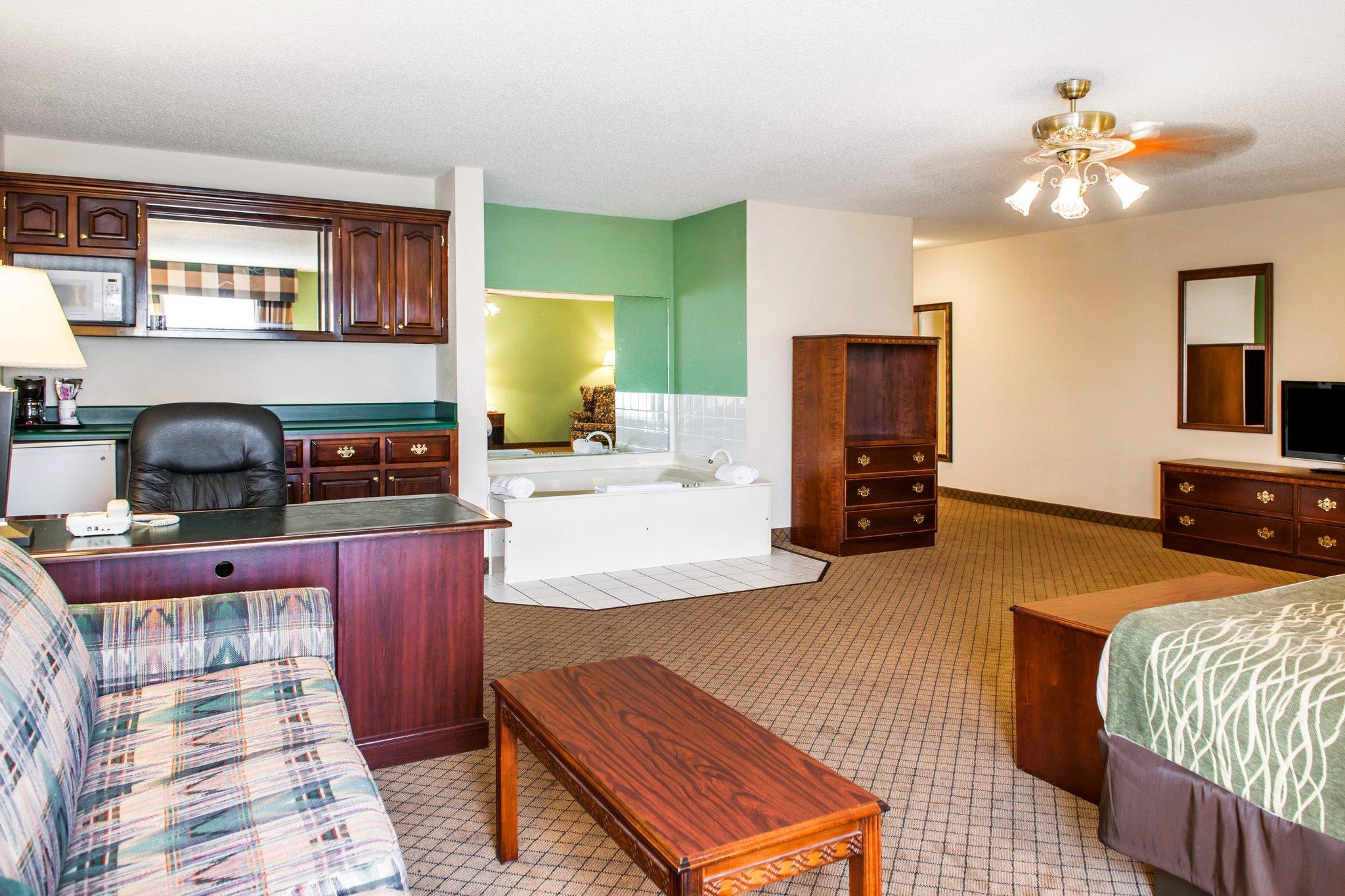 Comfort Inn Гошен Екстериор снимка