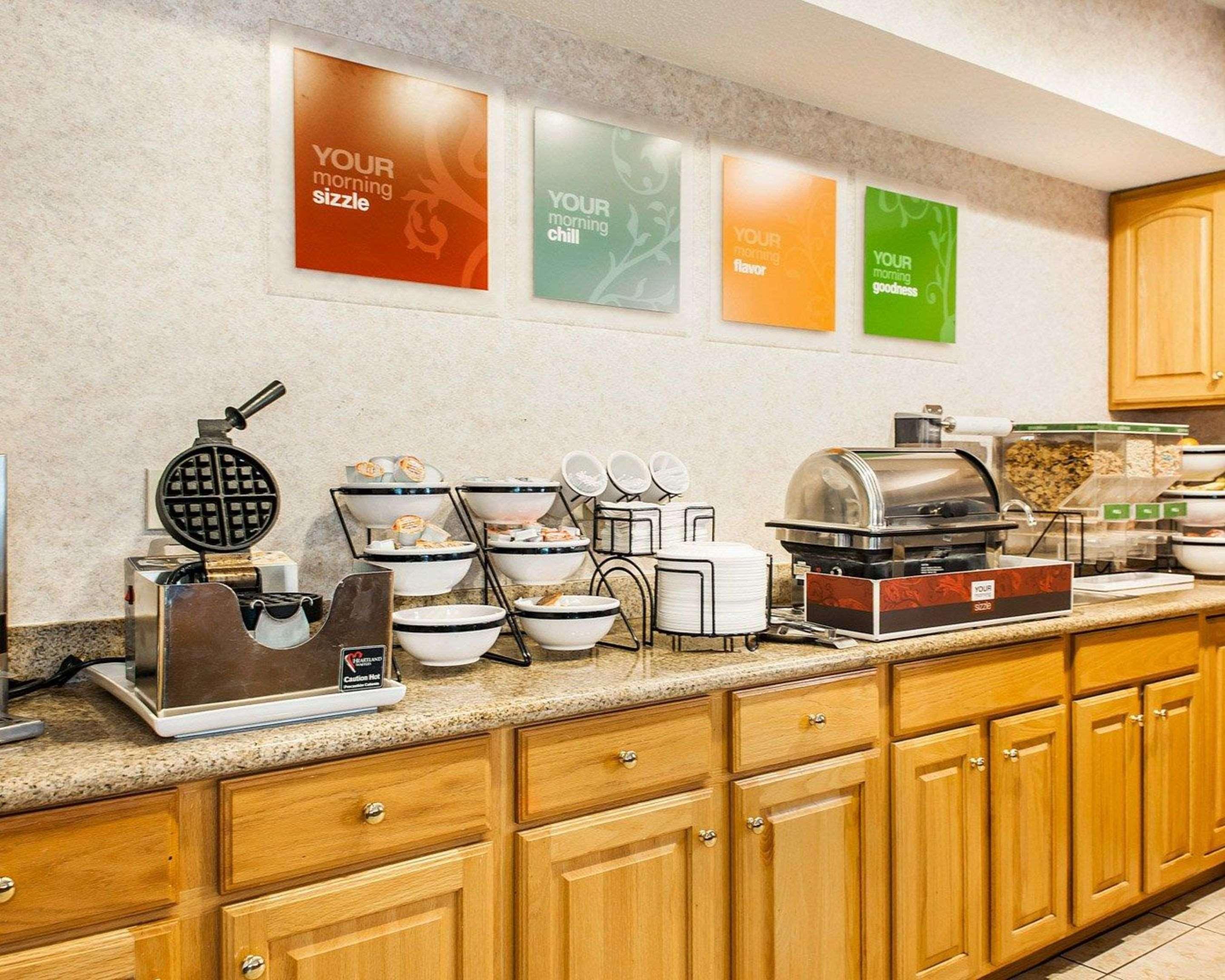 Comfort Inn Гошен Екстериор снимка